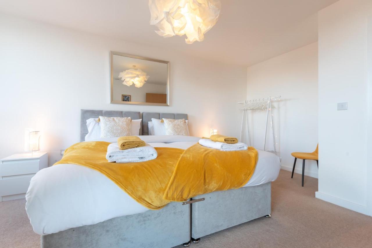 Amber Apartment Oasis - Your Gateway To Southampton'S Vibrant Heart, Port, Shopping Eksteriør billede