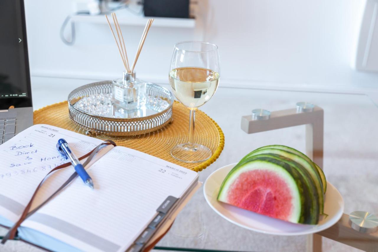 Amber Apartment Oasis - Your Gateway To Southampton'S Vibrant Heart, Port, Shopping Eksteriør billede
